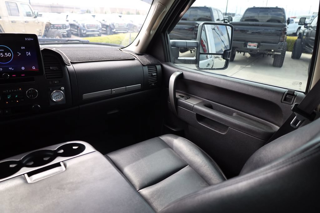 Used 2011 Chevrolet Silverado 1500 LT w/ All-Star Edition AWD/4WD image 20