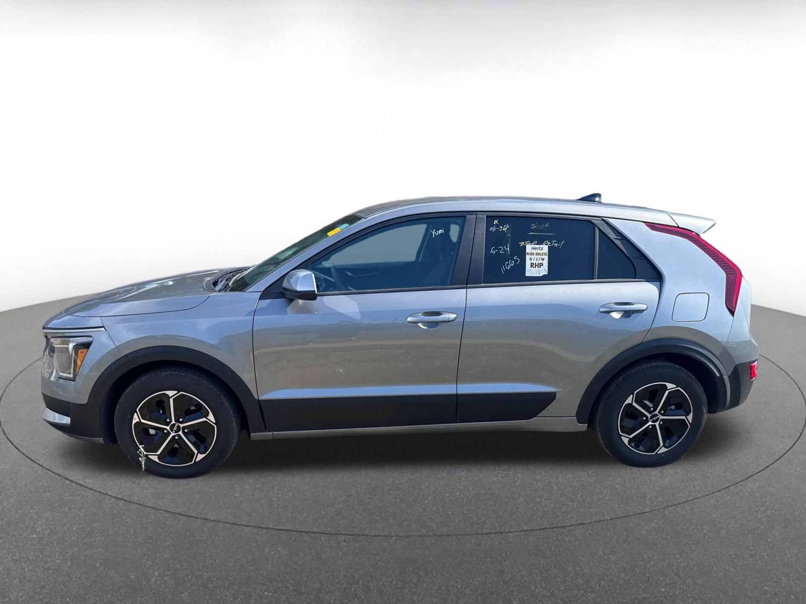 Used 2026 Kia Niro LX FWD image 9