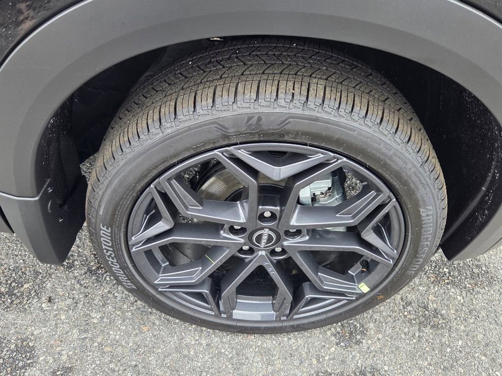 New 2026 Nissan Kicks SR w/ Cold Weather Package image 14
