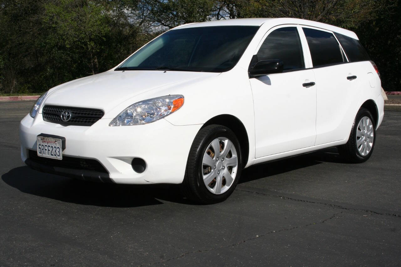Used 2005 Toyota Matrix FWD image 3