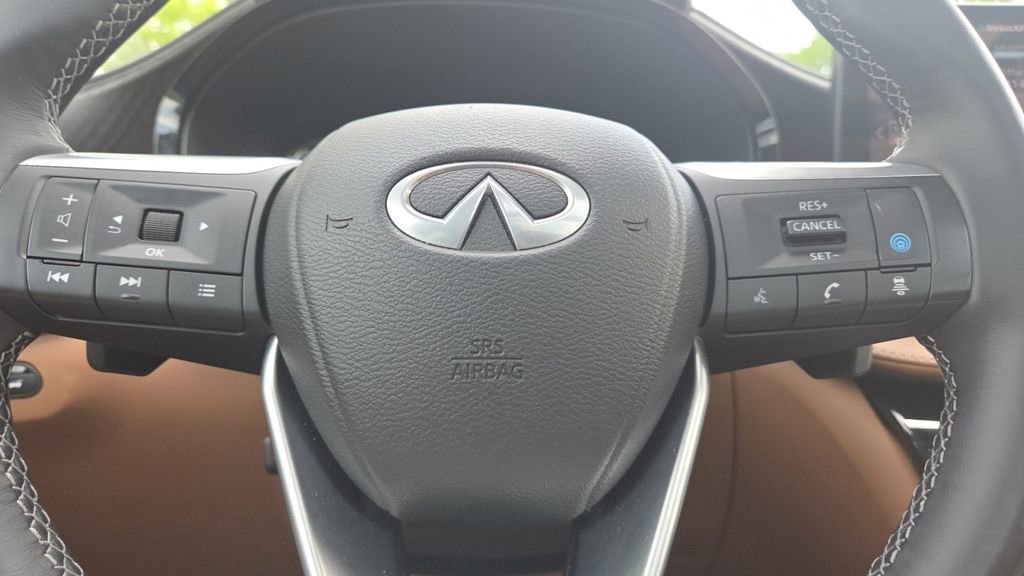 Certified 2025 INFINITI QX60 Sensory w/ Vision Package AWD/4WD image 26