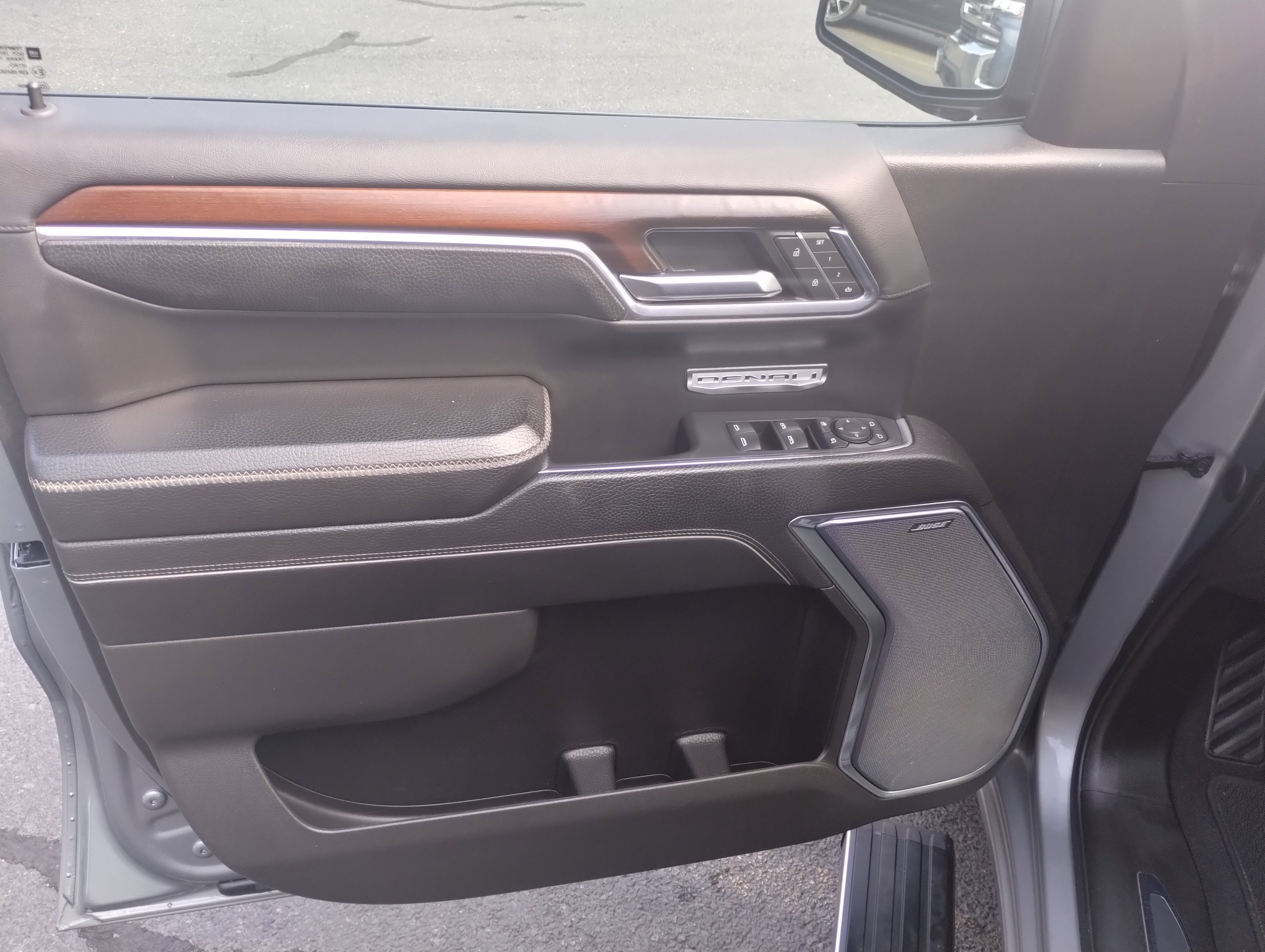 Used 2024 GMC Sierra 1500 Denali w/ Denali Reserve Package image 10