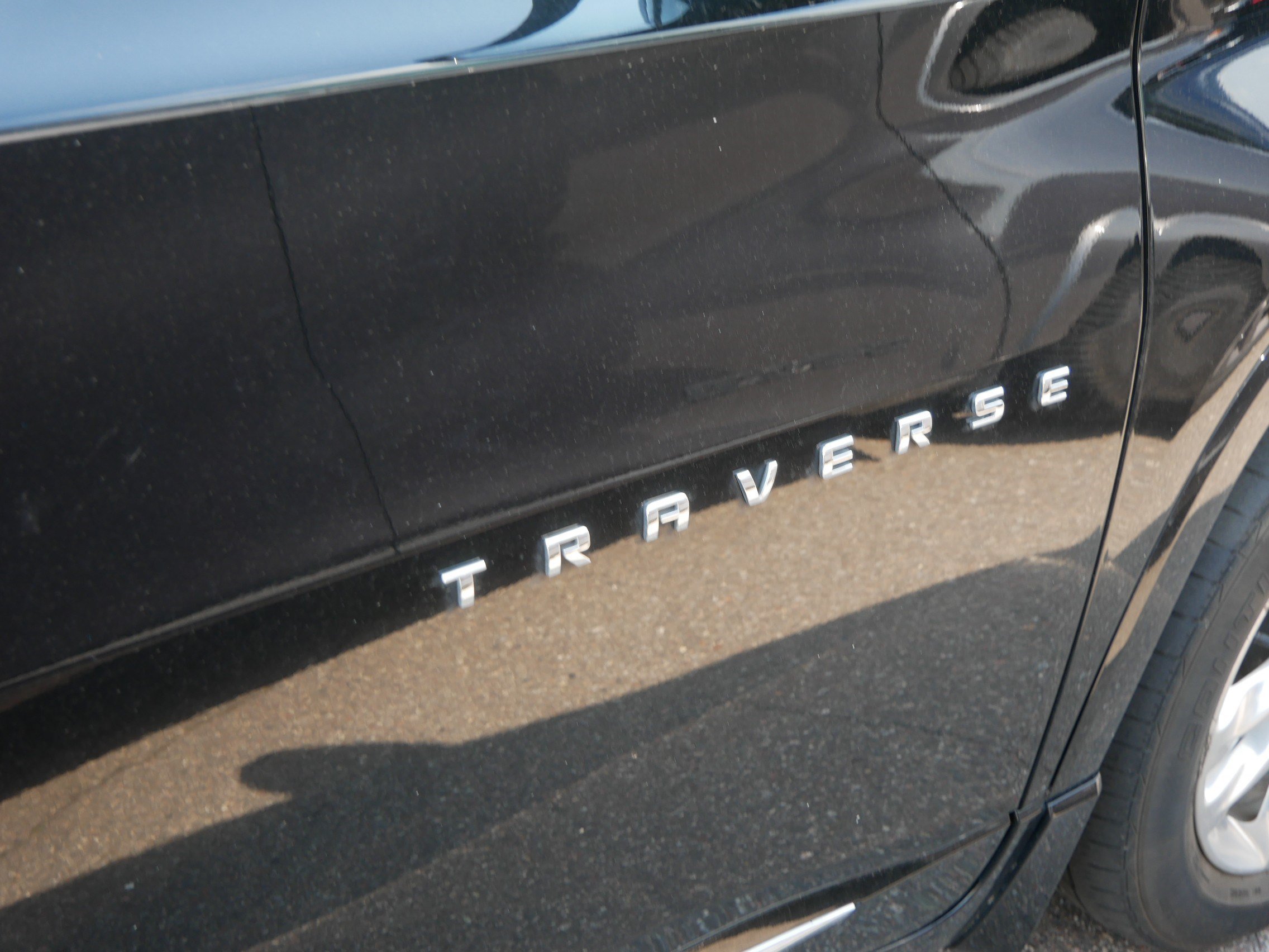 Used 2020 Chevrolet Traverse High Country w/ LPO, Floor Liner Package AWD/4WD image 9