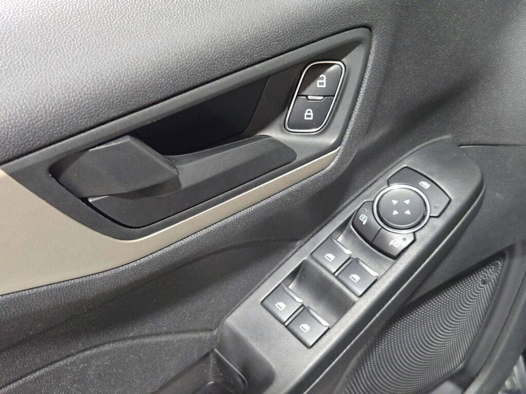 Used 2022 Ford Escape SE w/ Cold Weather Package image 28