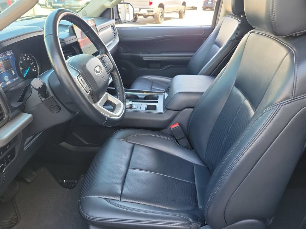 Used 2024 Ford Expedition XLT RWD image 18