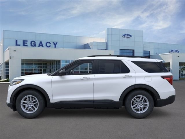 New 2026 Ford Explorer Active RWD image 3