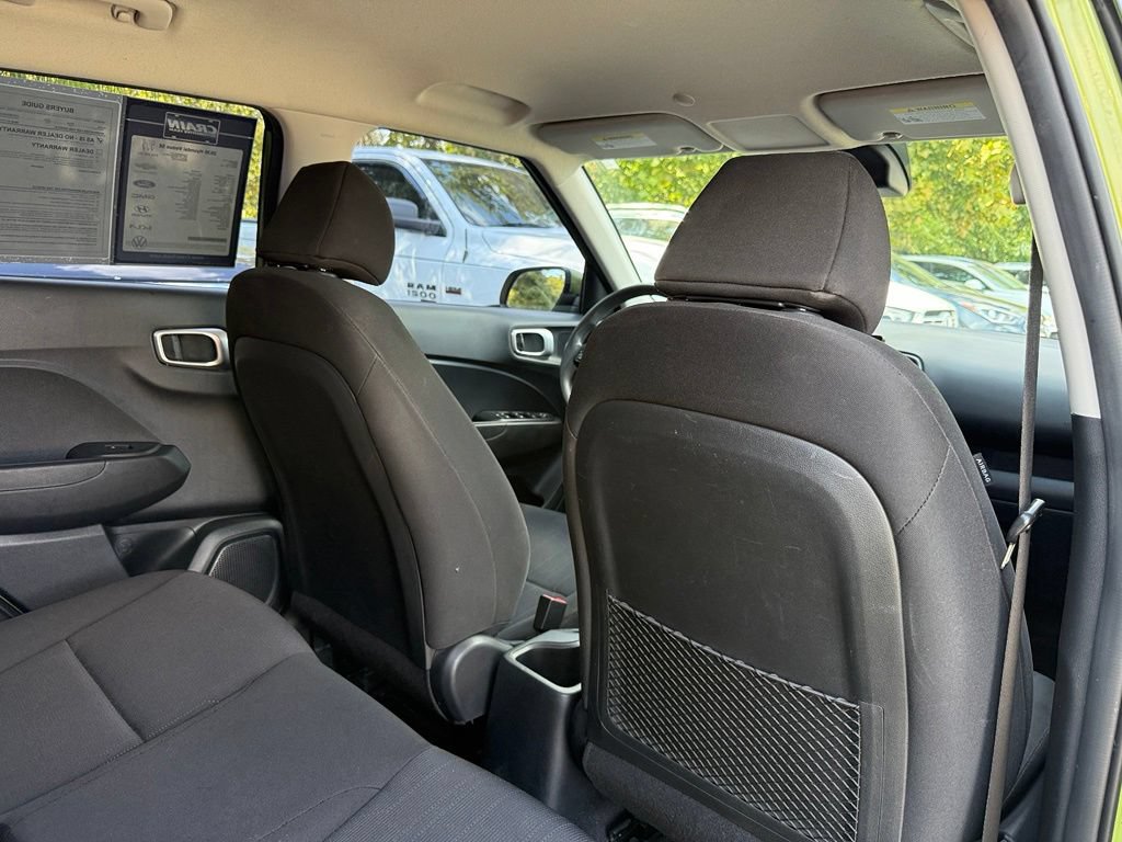 Used 2020 Hyundai Venue SE FWD image 34