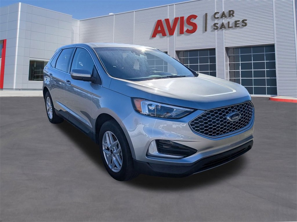 Used 2024 Ford Edge SEL image 3