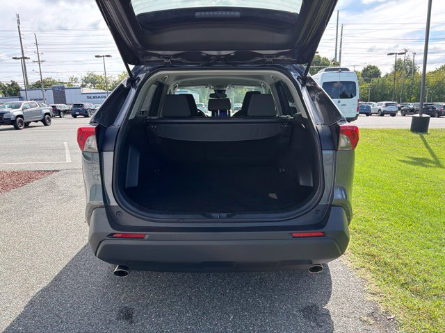 Used 2025 Toyota RAV4 XLE FWD image 8