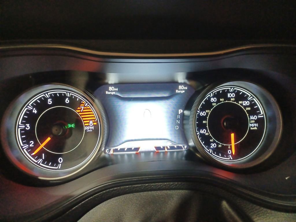 Used 2019 Jeep Cherokee Trailhawk image 10