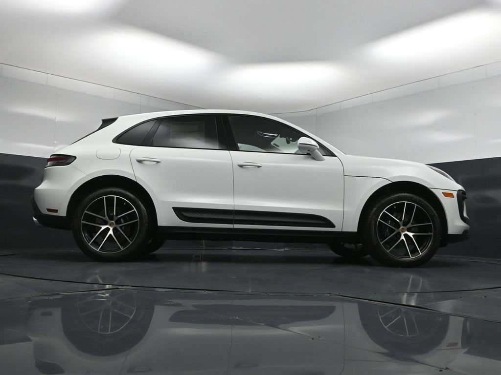 New 2026 Porsche Macan AWD/4WD image 28