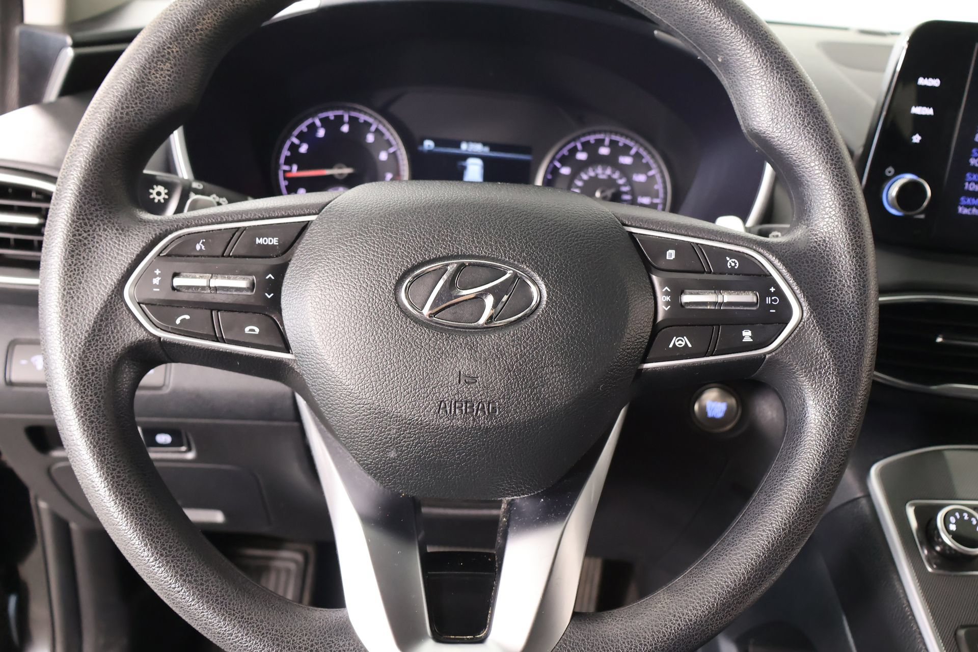 Certified 2022 Hyundai Santa Fe SEL AWD/4WD image 3
