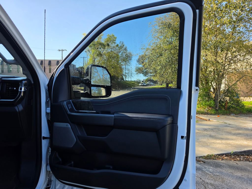 Used 2026 Ford F250 Lariat w/ Black Appearance Package image 44