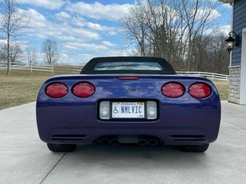 Used 1998 Chevrolet Corvette Convertible w/ Memory Pkg RWD image 37