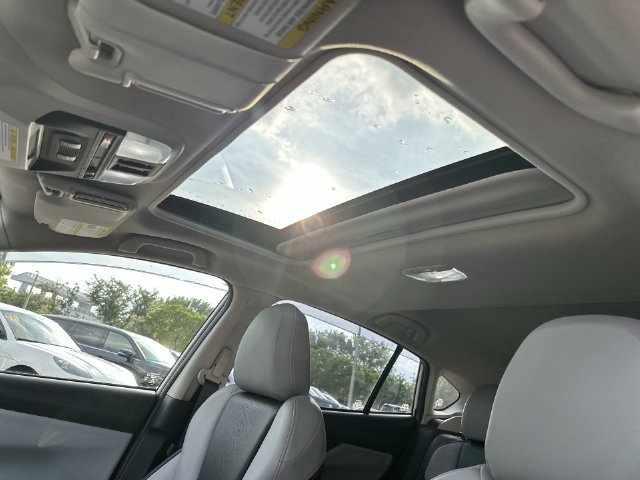 Certified 2021 Subaru Crosstrek 2.5i Limited w/ Moonroof Package 2 AWD/4WD image 22