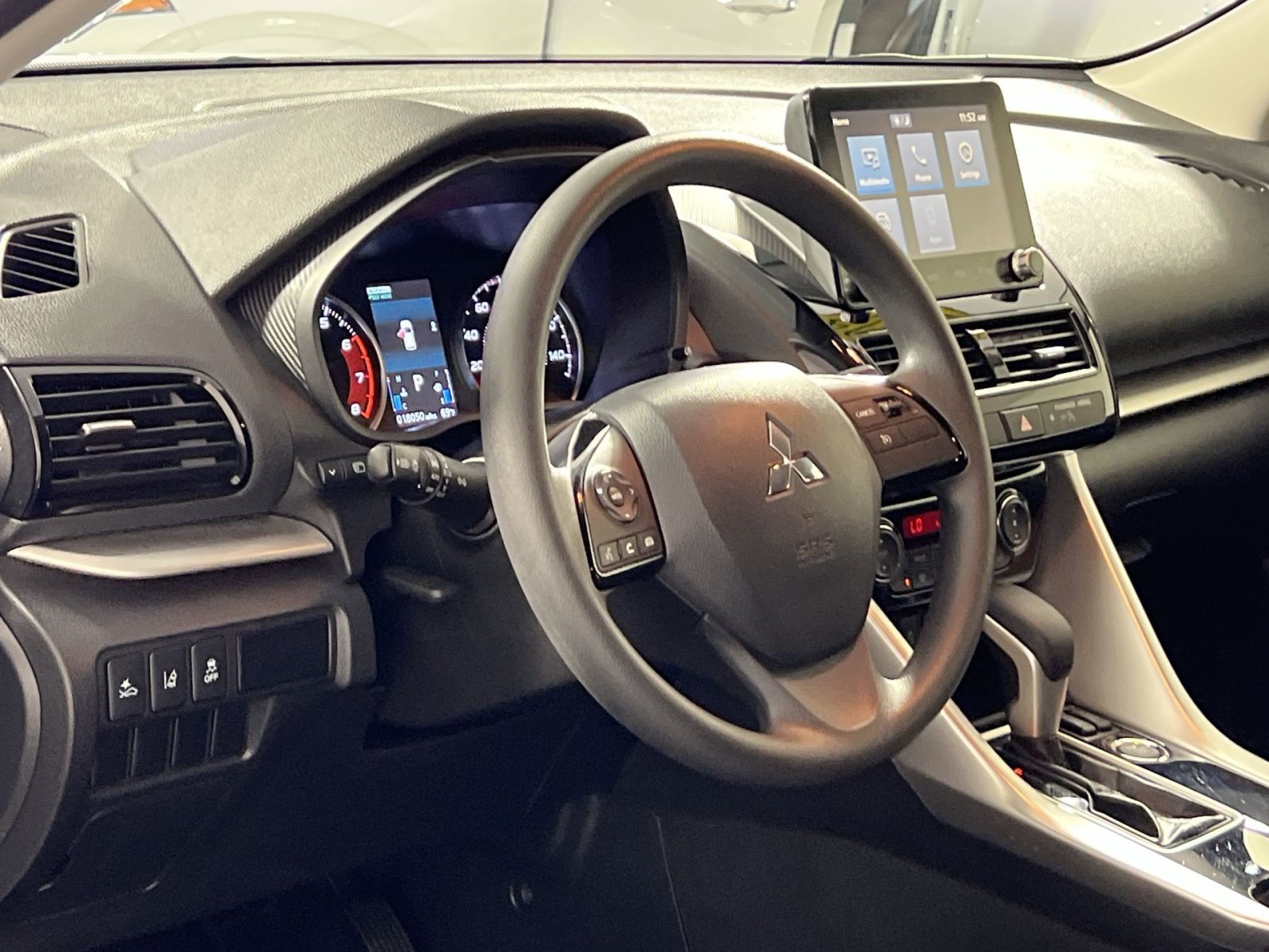 Used 2024 Mitsubishi Eclipse Cross AWD image 17