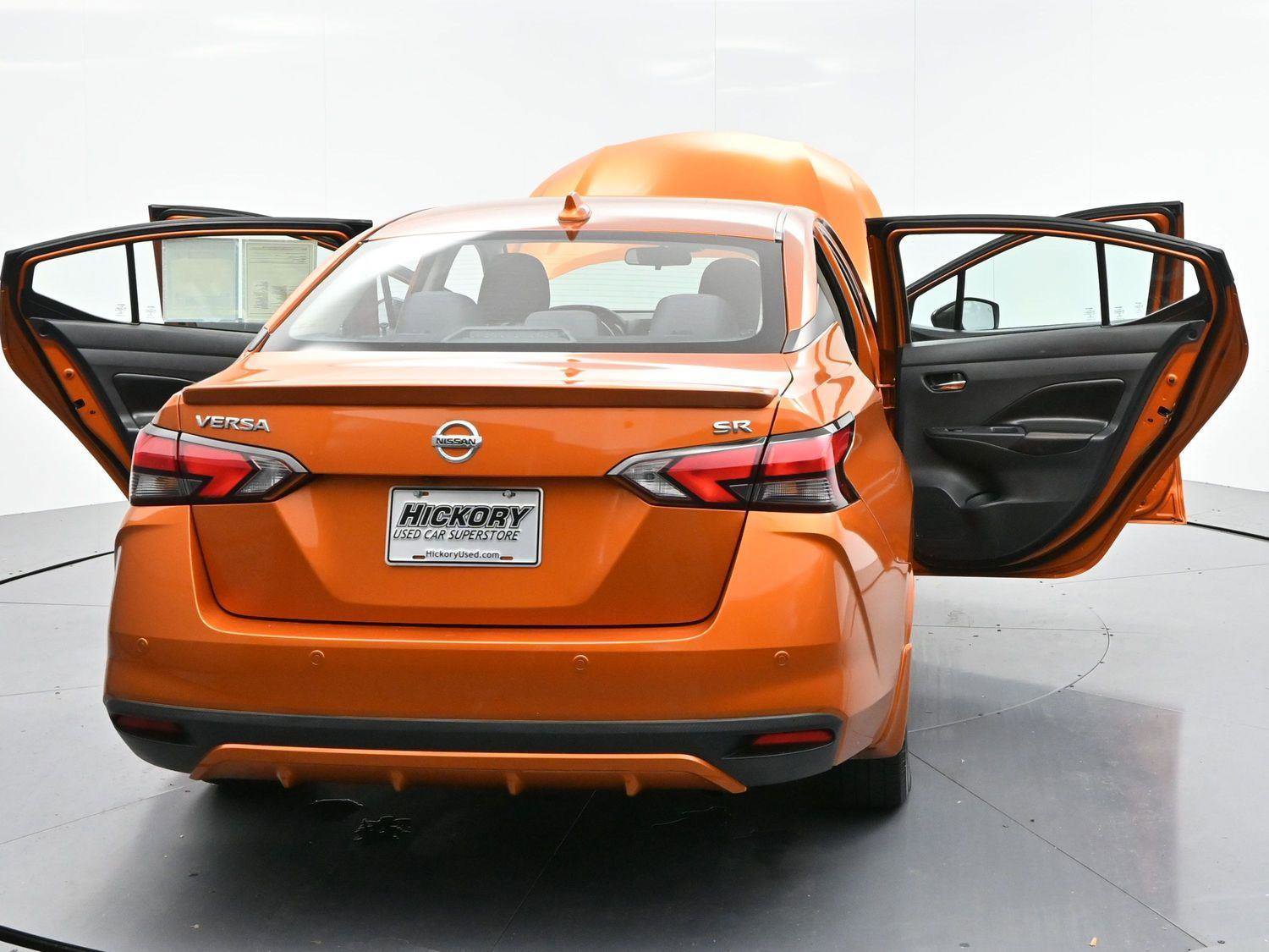 Used 2021 Nissan Versa SR w/ Convenience Package image 35