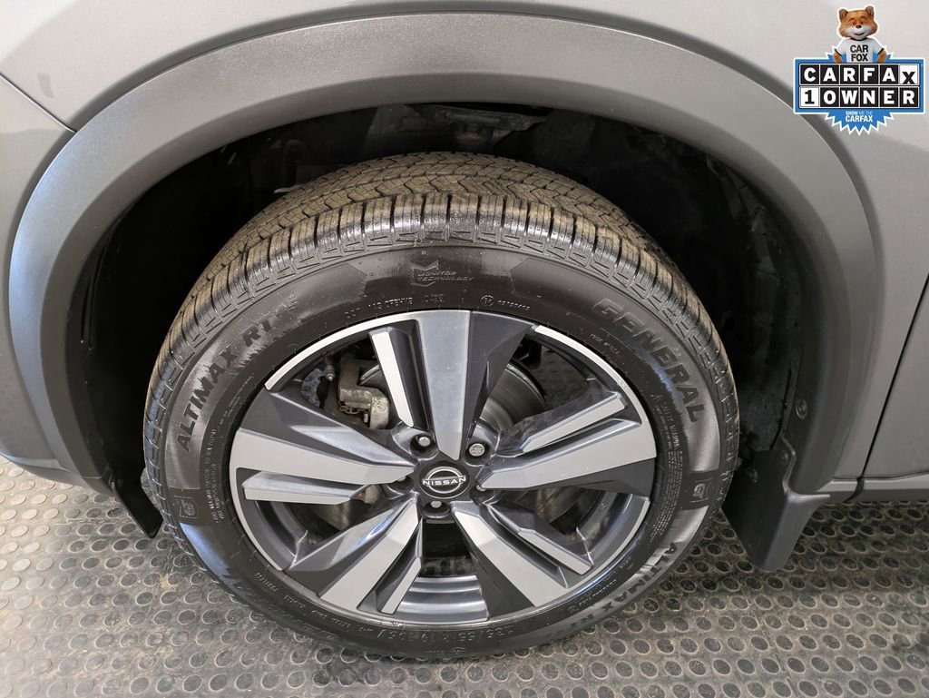 Used 2023 Nissan Rogue SL AWD/4WD image 7