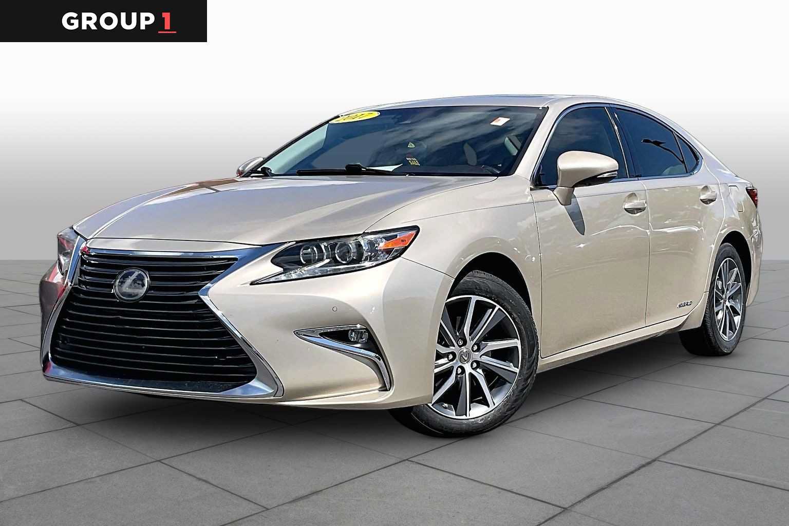 Used 2017 Lexus ES 300h w/ Luxury Package FWD video 1