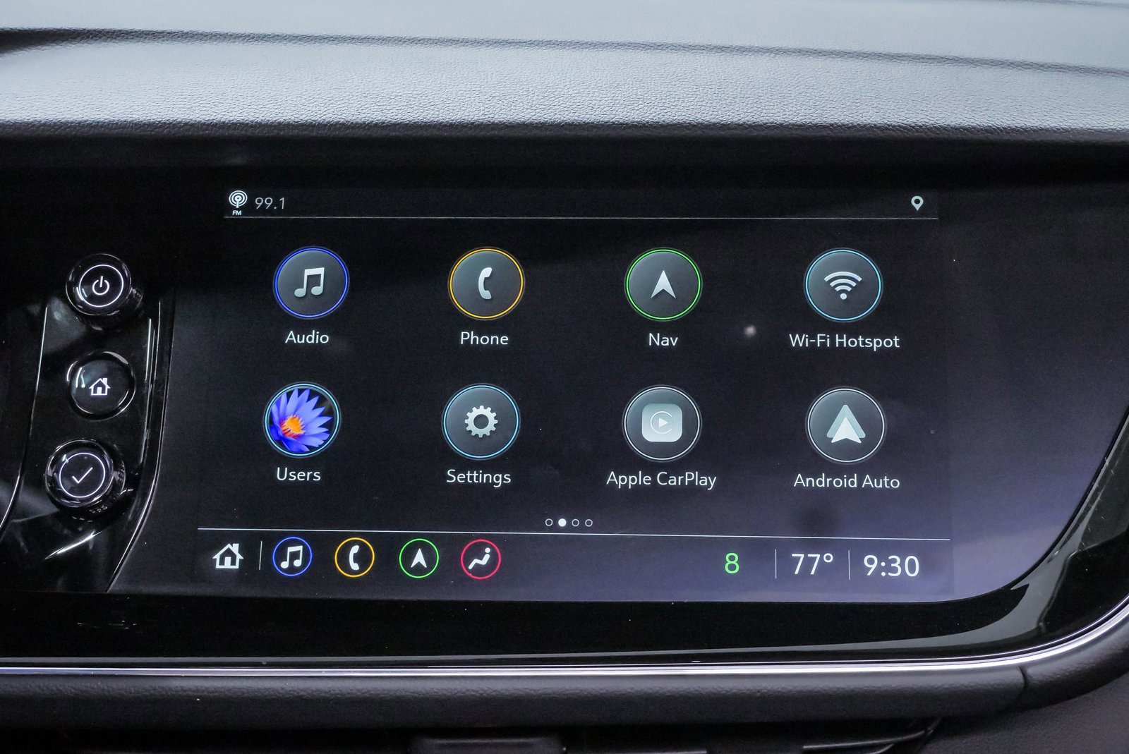 Used 2023 Buick Envision Avenir image 17