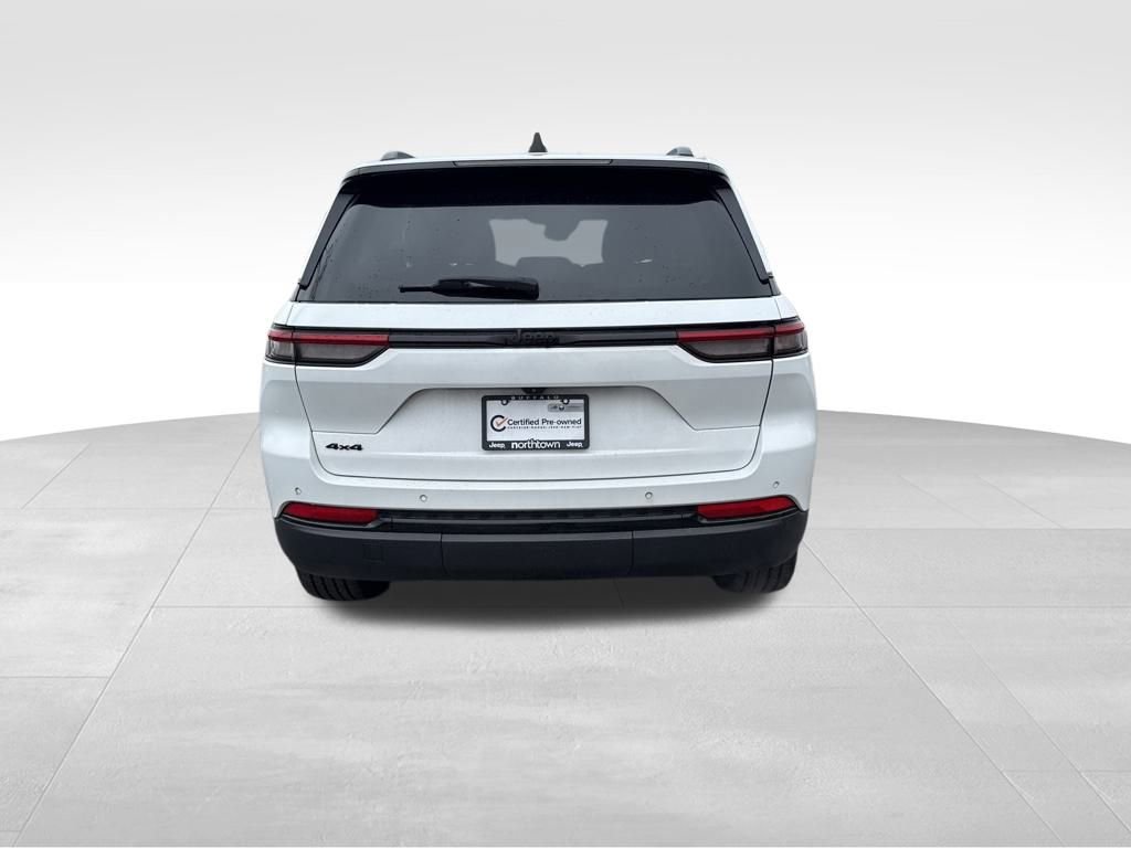 Certified 2023 Jeep Grand Cherokee Altitude image 35