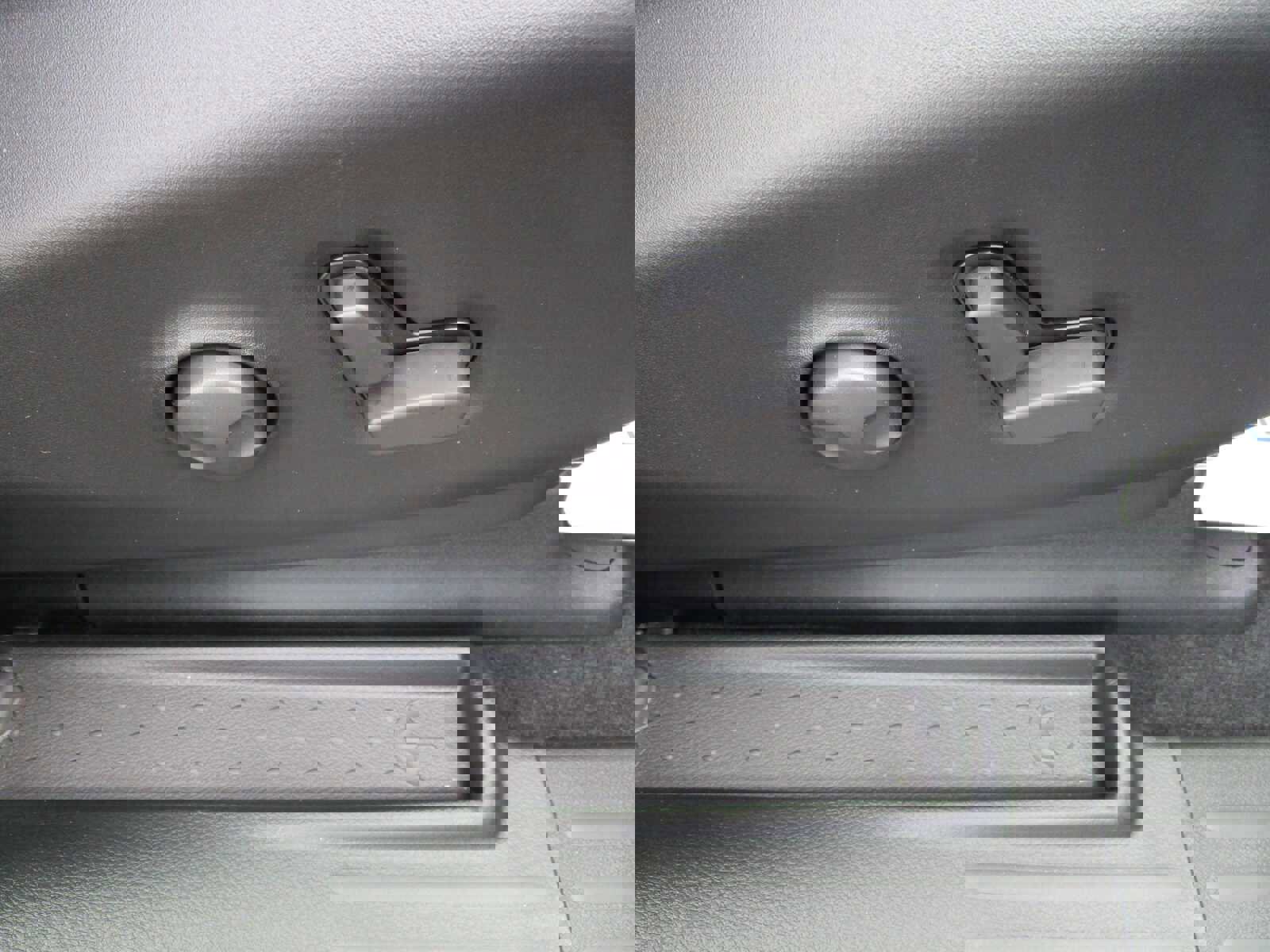 New 2026 Chrysler Pacifica Select FWD image 19