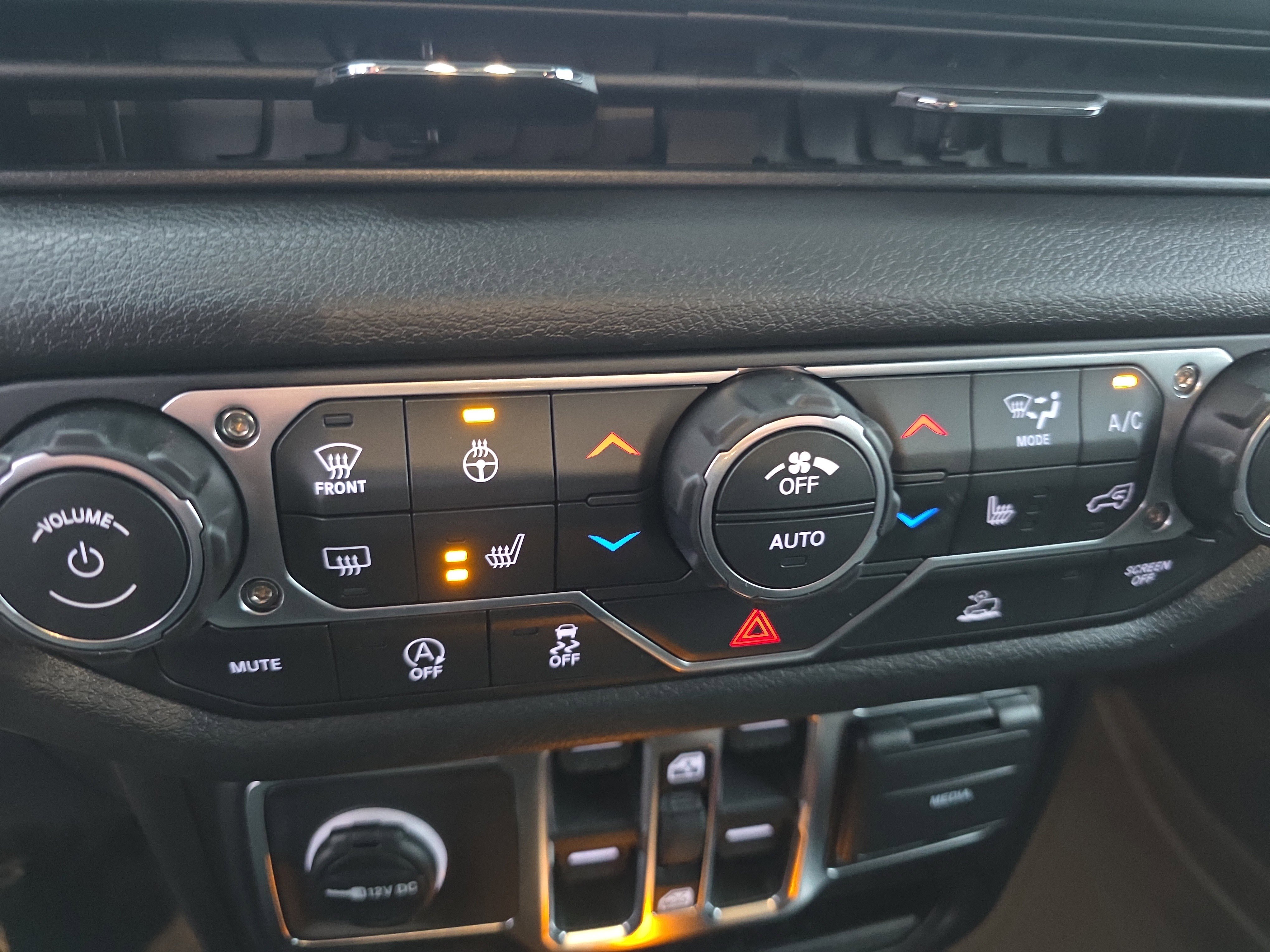 New 2026 Jeep Wrangler Sport S image 9