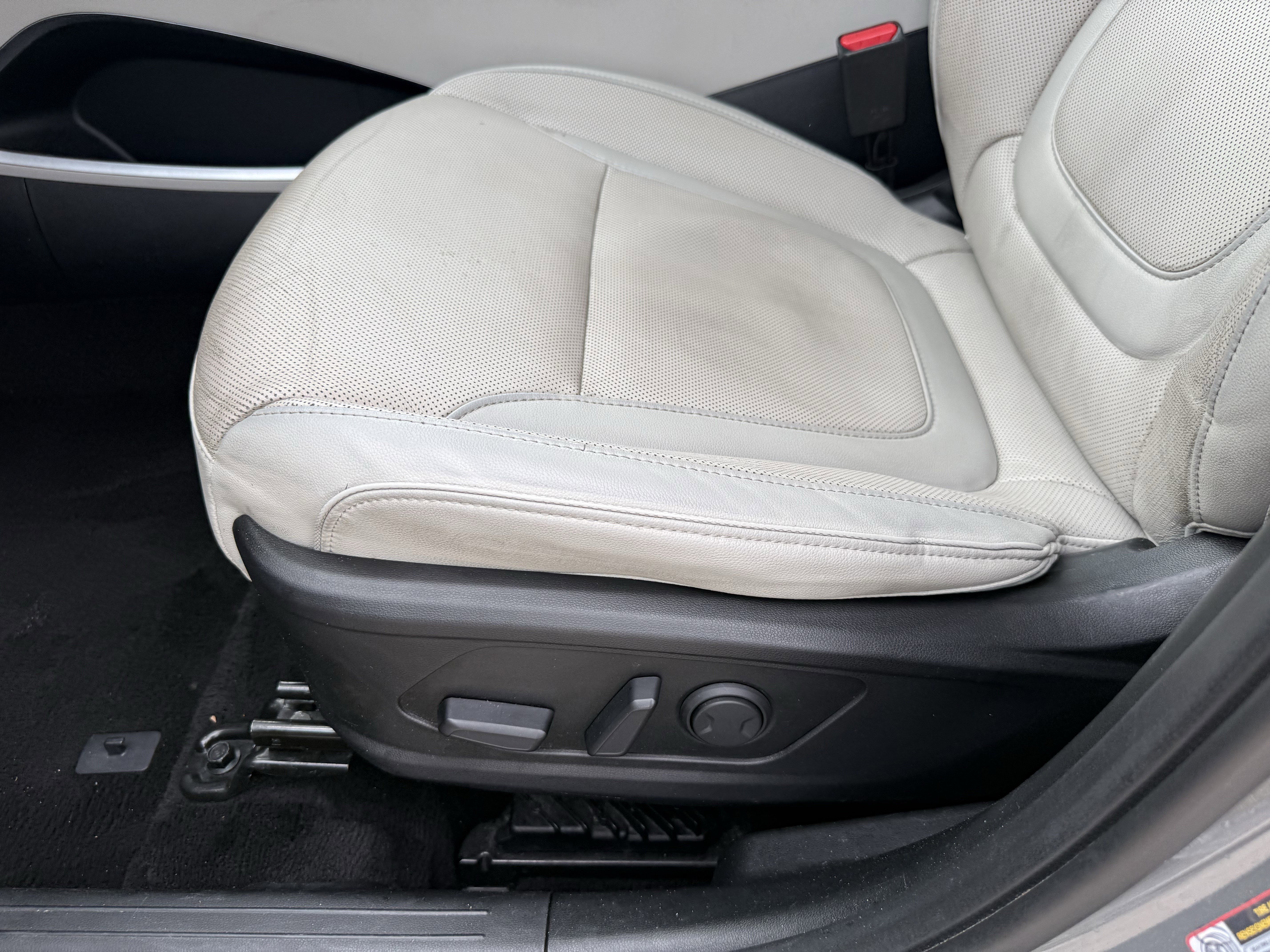 Used 2024 Hyundai Tucson Limited FWD image 31