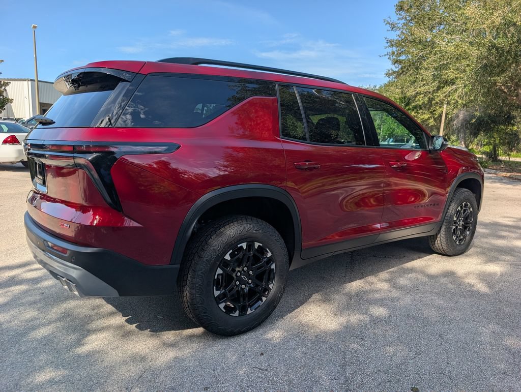 New 2027 Chevrolet Traverse Z71 w/ Enhanced Driving Package AWD/4WD image 9