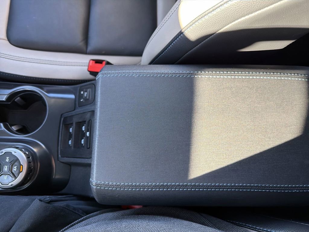Used 2024 Ford Bronco Wildtrak image 21