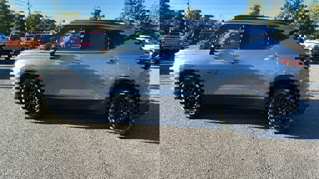 New 2025 Chevrolet Blazer LT w/ Midnight/Sport Edition image 8