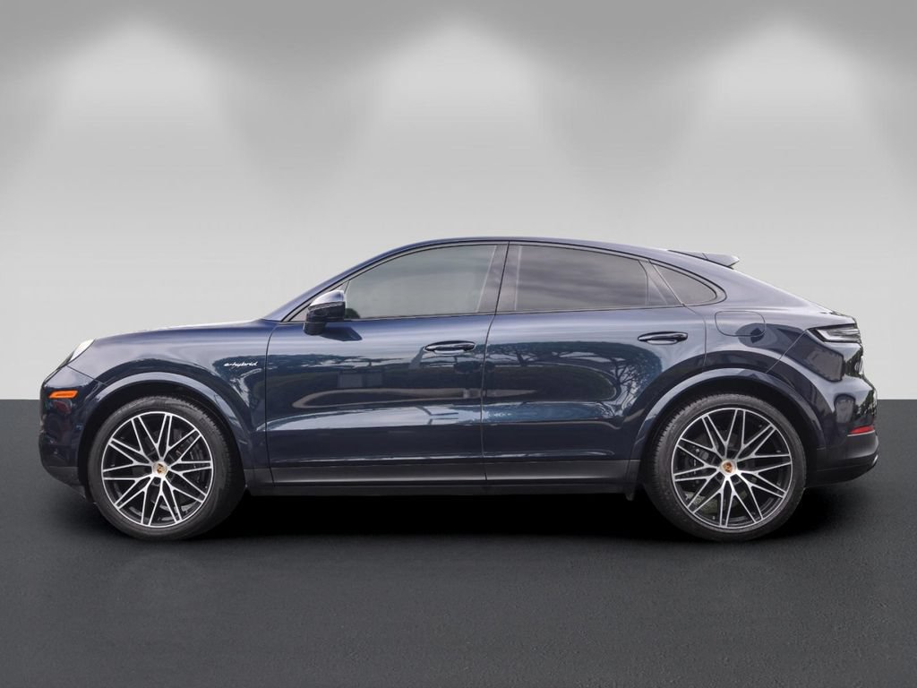 Used 2024 Porsche Cayenne Coupe AWD/4WD image 6