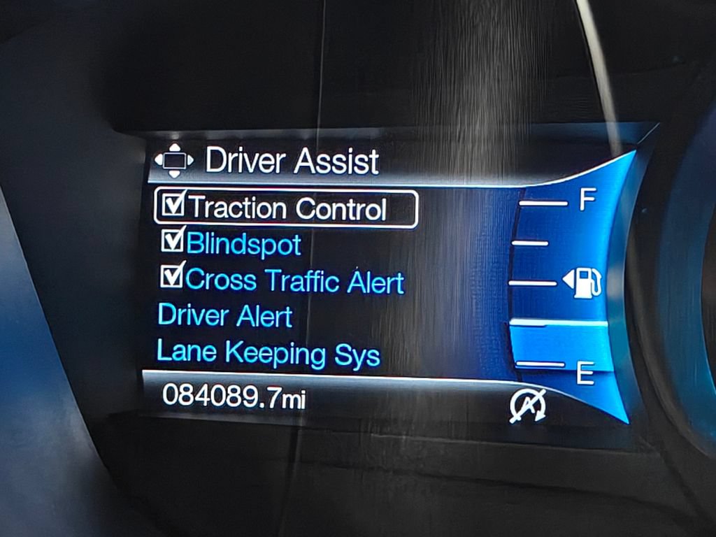 Used 2018 Ford Fusion SE w/ Fusion SE Technology Package FWD image 38