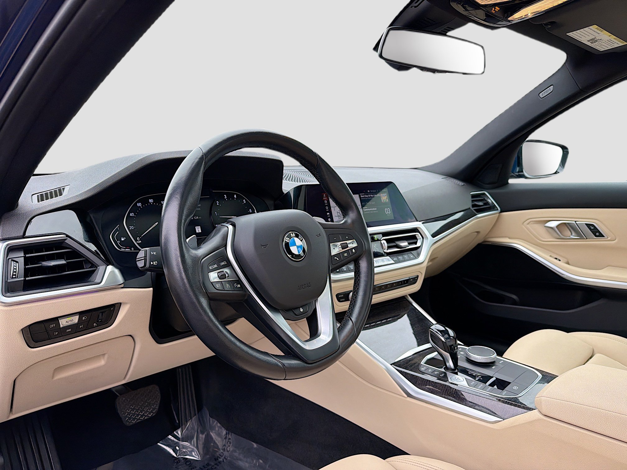 Used 2021 BMW 330i xDrive Sedan w/ Convenience Package image 4