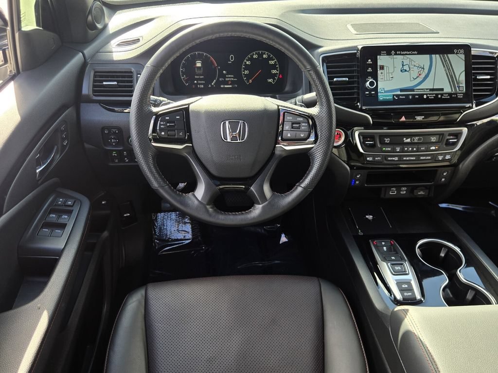 Certified 2025 Honda Ridgeline Black Edition image 12