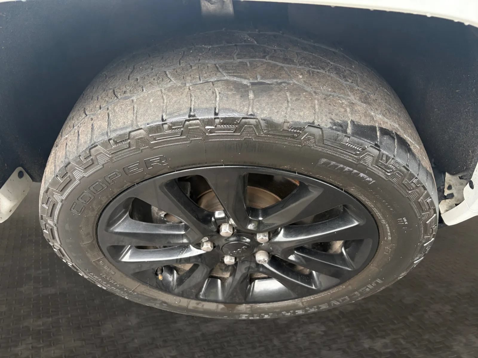 Used 2019 Jeep Grand Cherokee Altitude AWD/4WD image 39