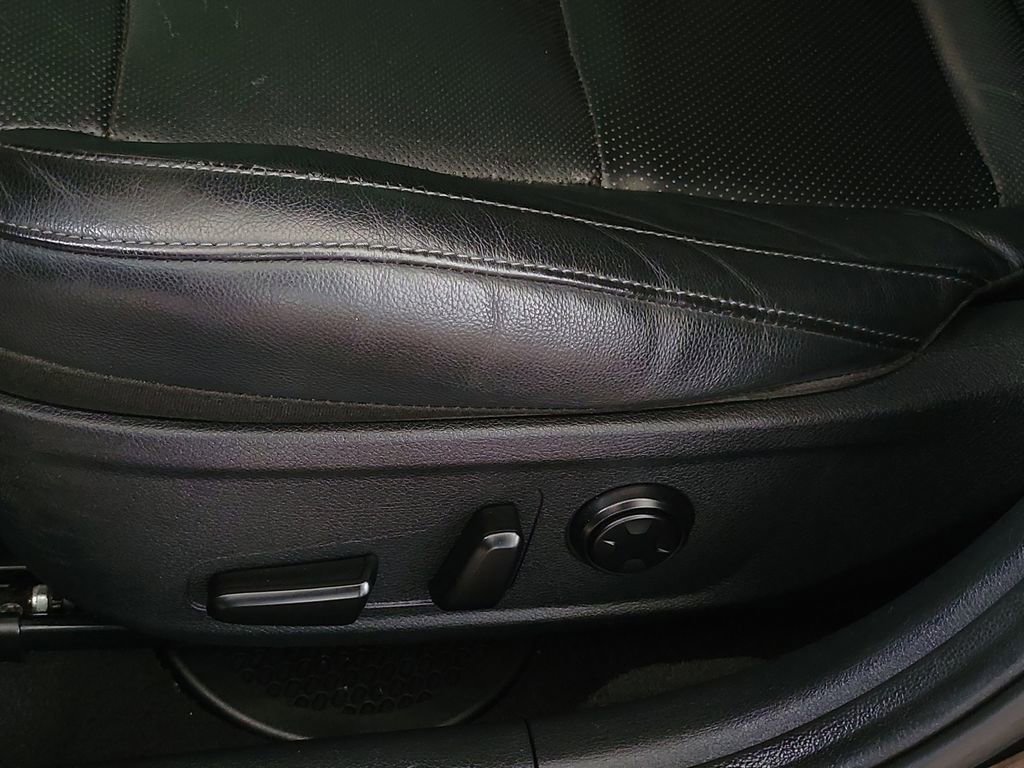 Used 2018 Kia Stinger Premium RWD image 20