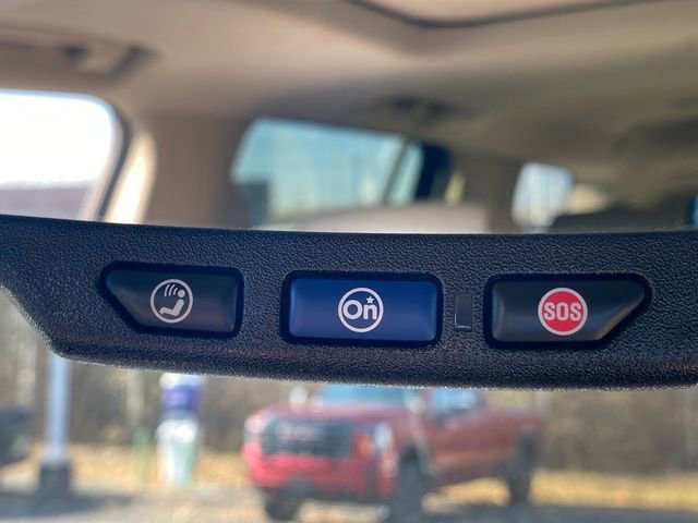 Used 2017 GMC Yukon Denali w/ Open Road Package image 16