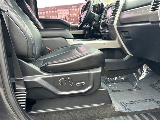 Used 2017 Ford F250 Lariat w/ Chrome Package image 13