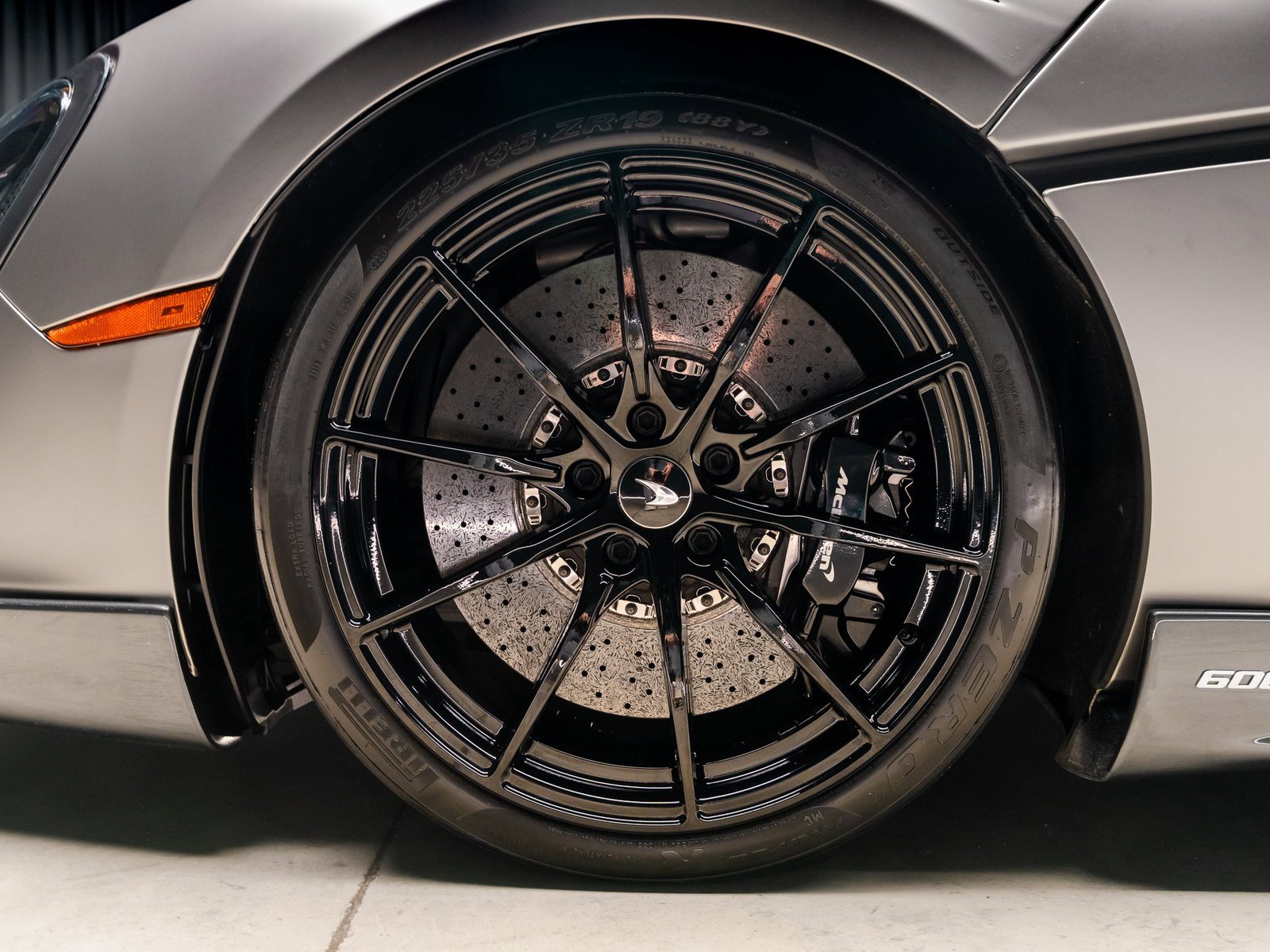 Used 2019 McLaren 600LT image 24