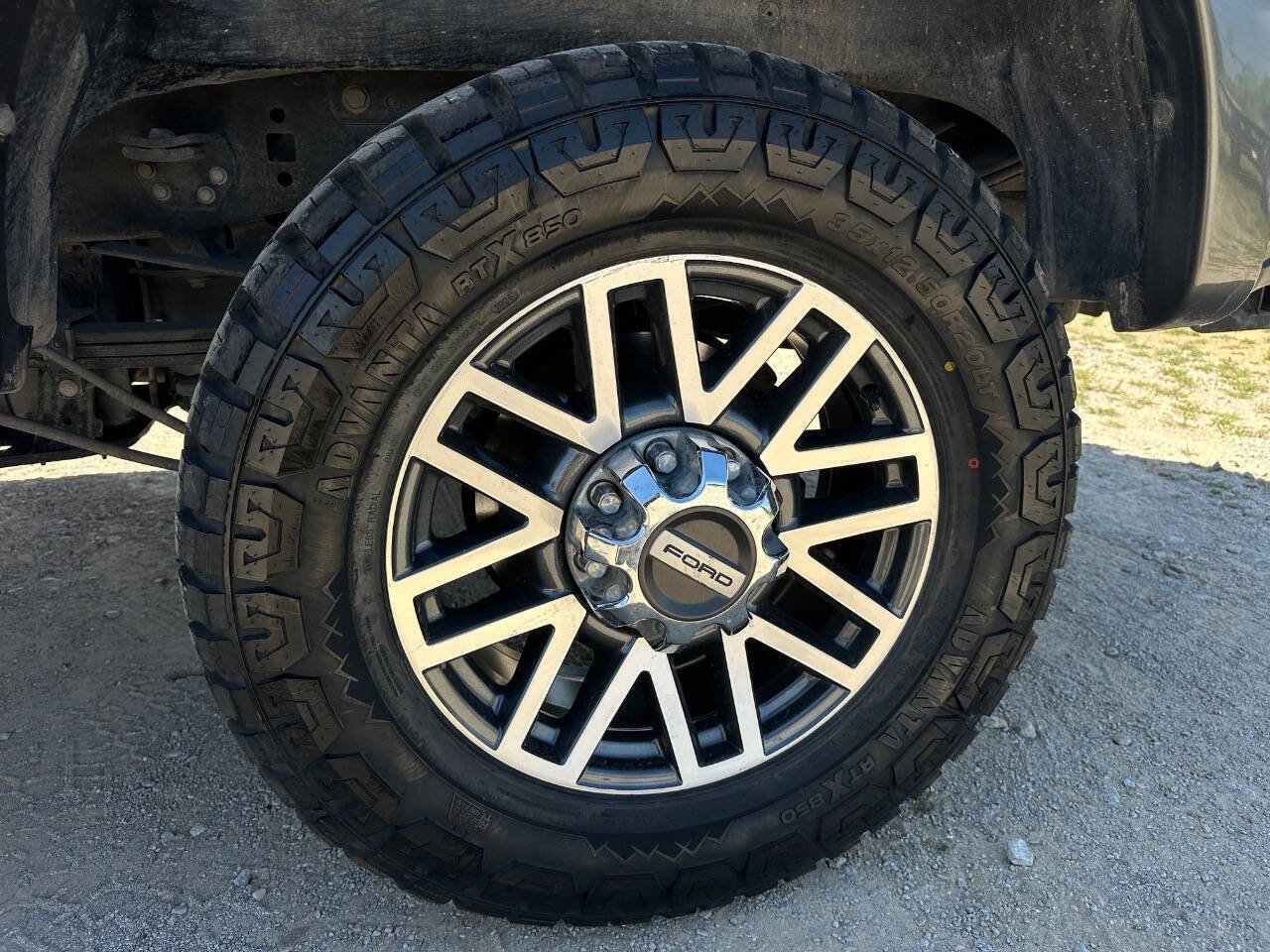 Used 2017 Ford F350 Lariat w/ Lariat Value Package image 28