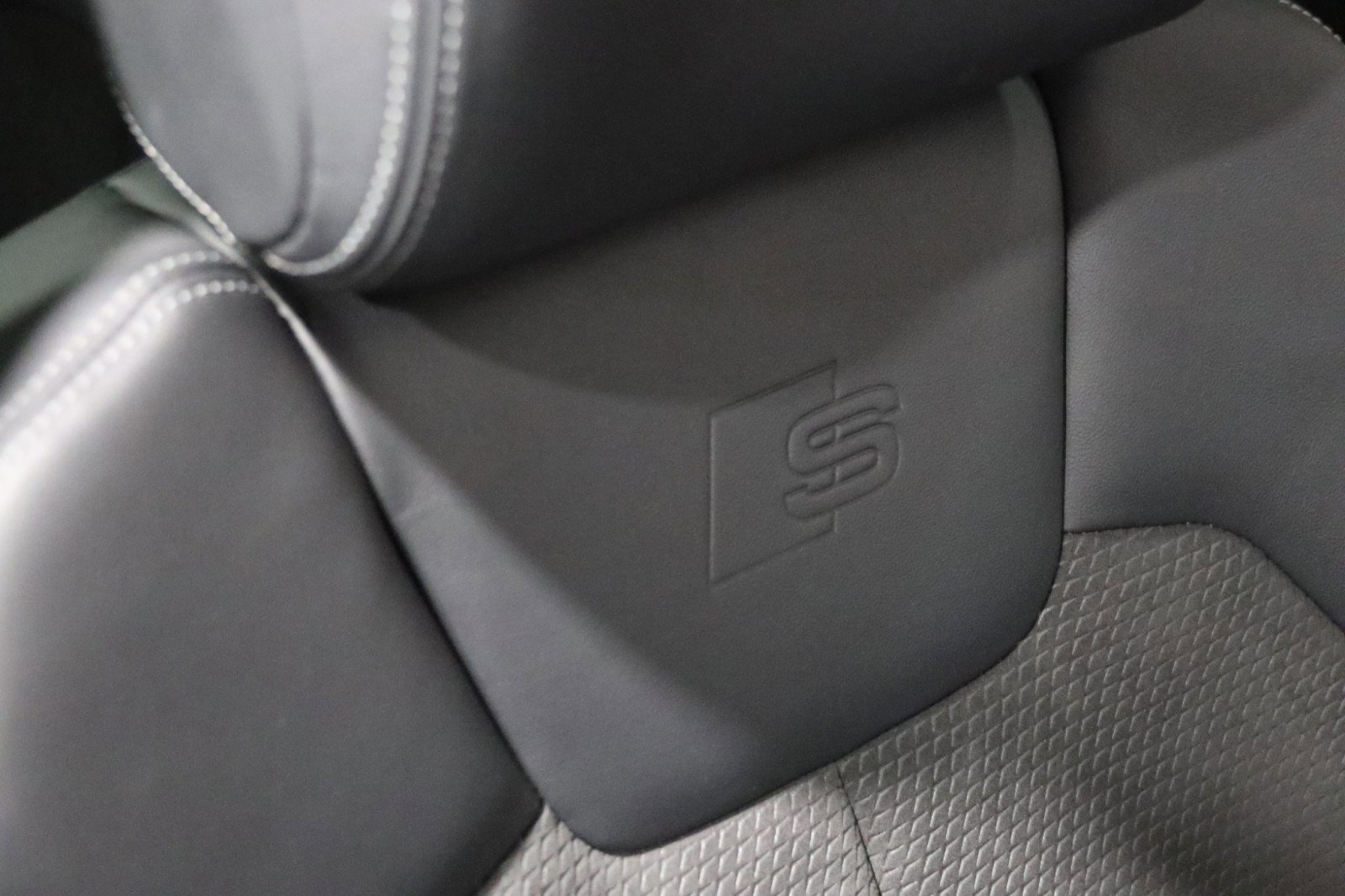 Used 2020 Audi SQ5 Premium Plus image 46