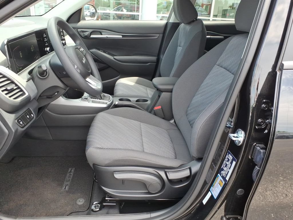 New 2026 Kia Seltos LX FWD image 13