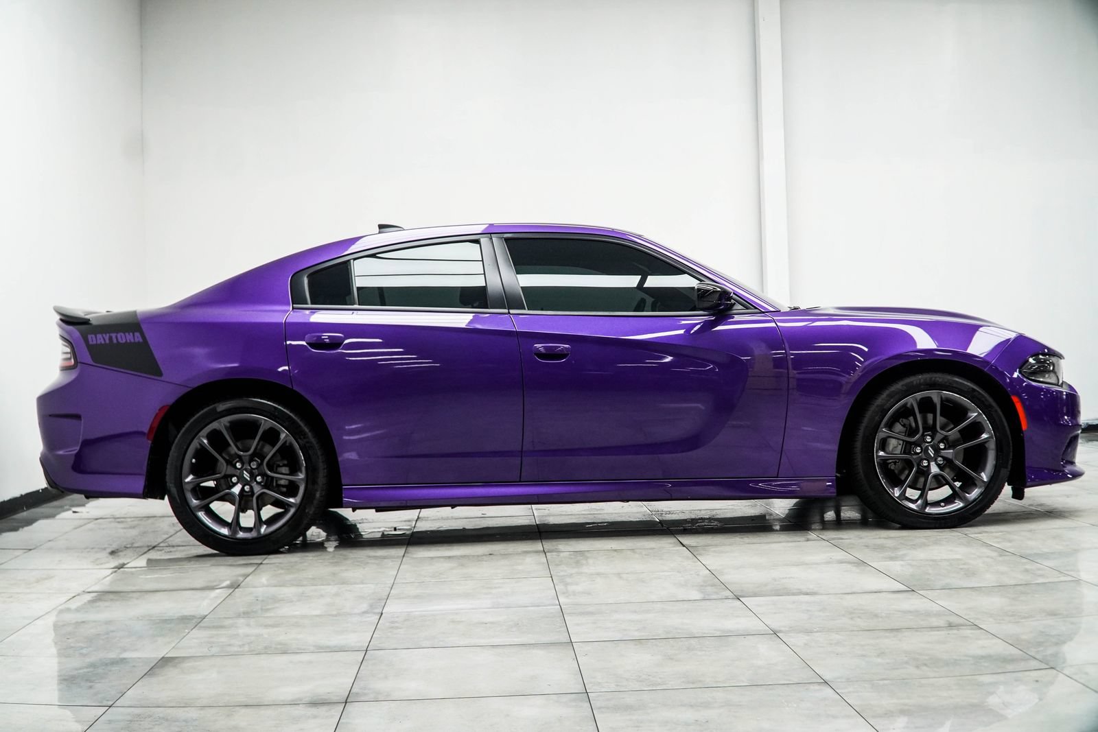 Used 2023 Dodge Charger R/T w/ Daytona Edition Group RWD image 7