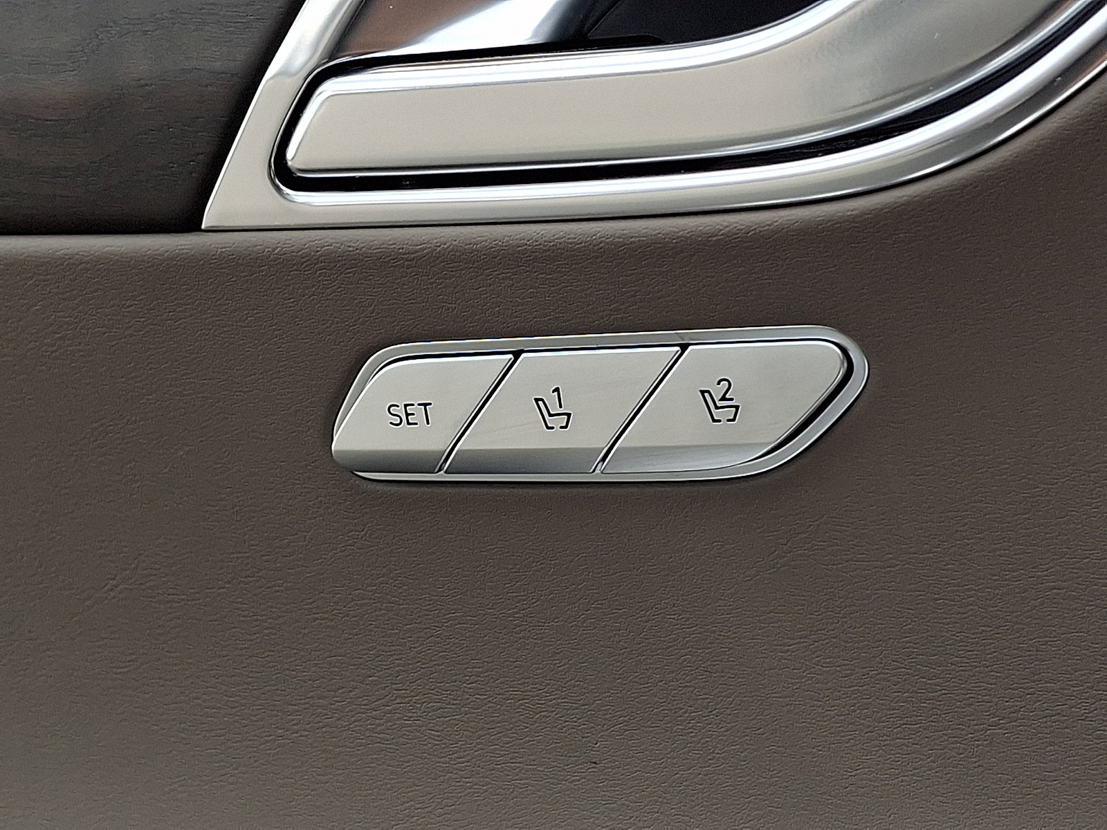 Certified 2024 Genesis GV80 2.5T AWD/4WD image 26