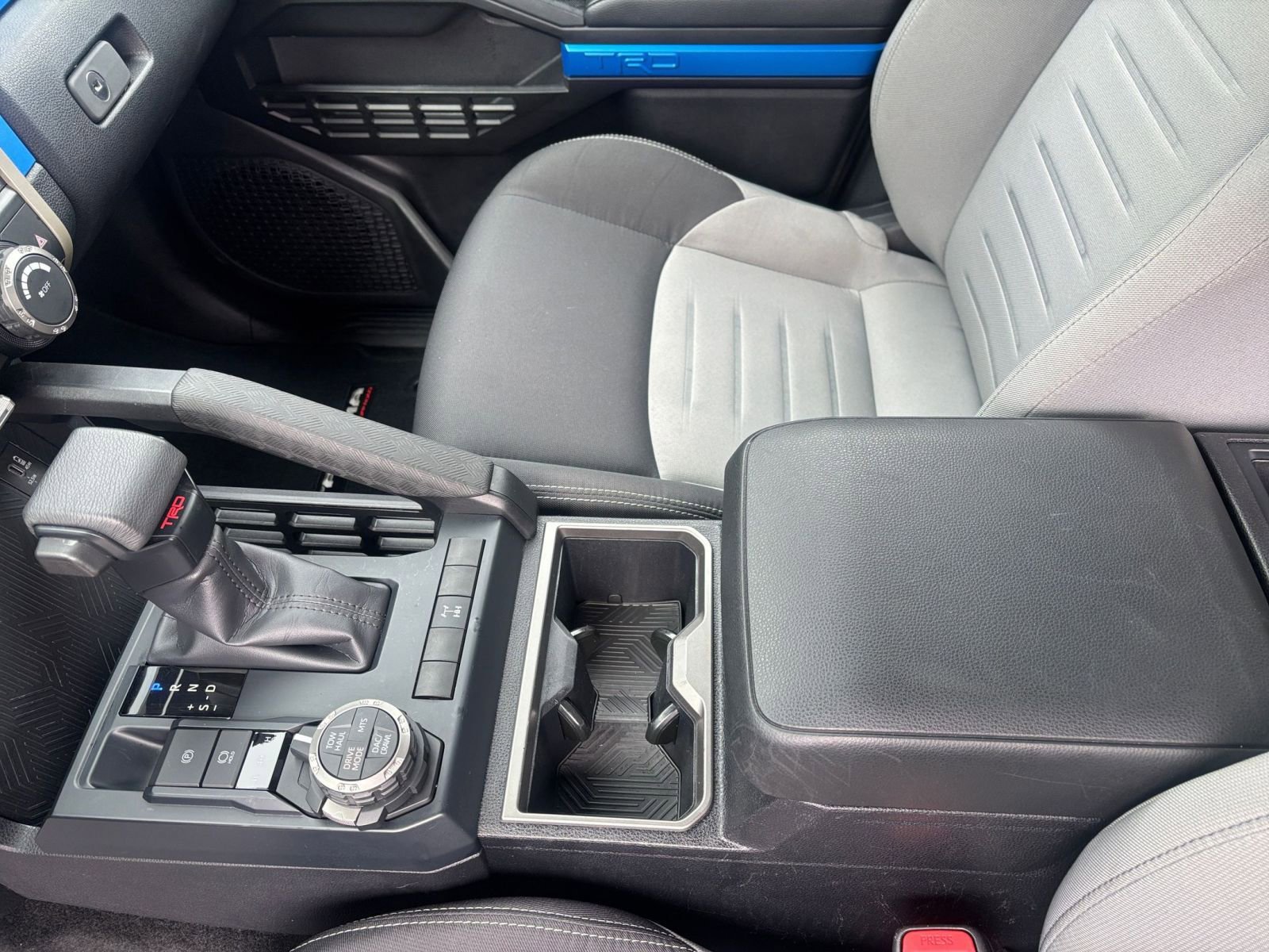 Used 2025 Toyota Tacoma TRD Off-Road image 41