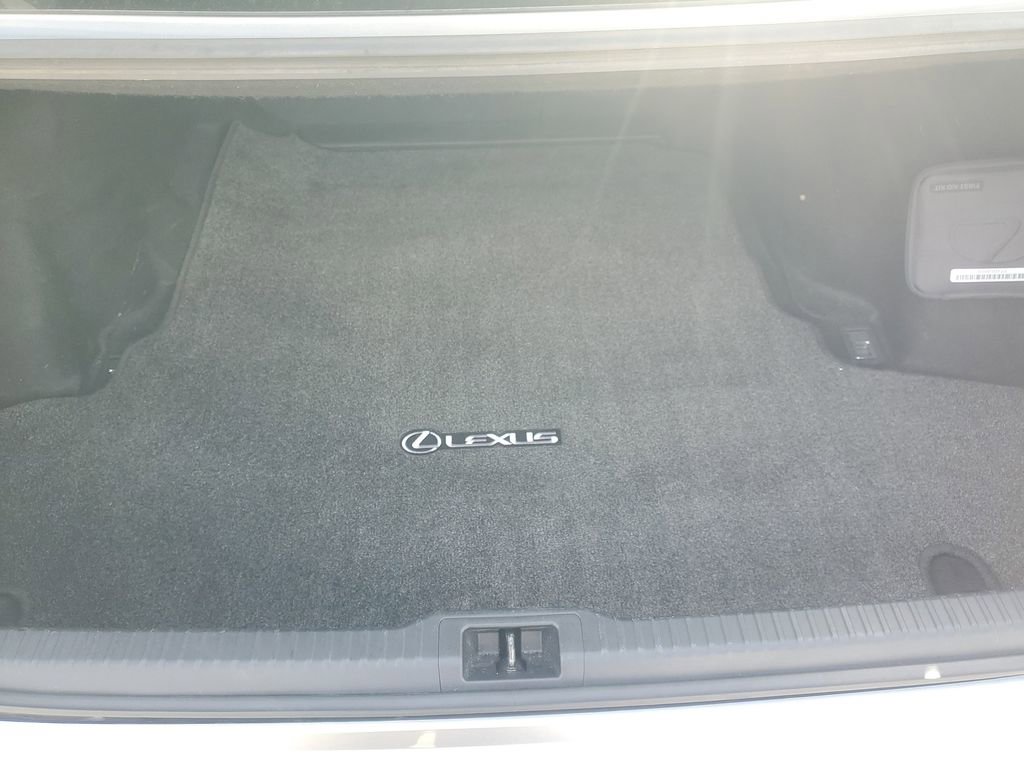 Used 2023 Lexus IS 300 w/ Comfort Package RWD image 8
