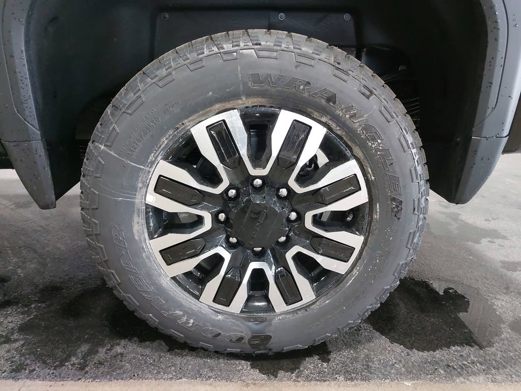 New 2026 GMC Sierra 3500 Denali Ultimate AWD/4WD image 32