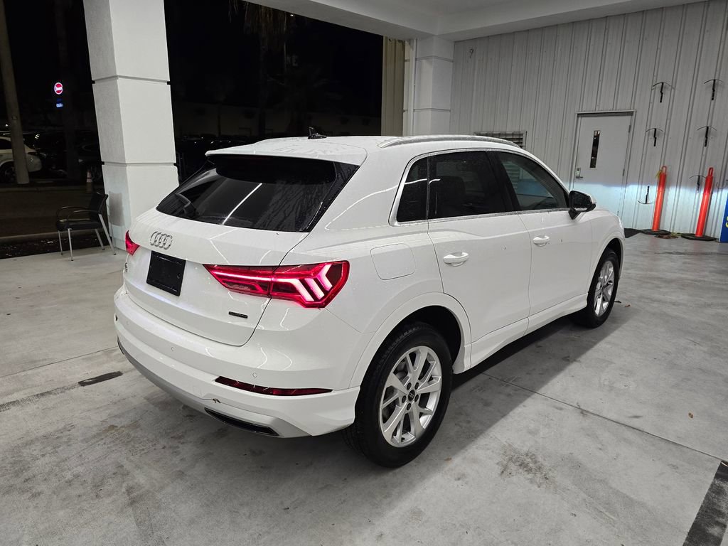 Used 2023 Audi Q3 2.0T Premium image 6