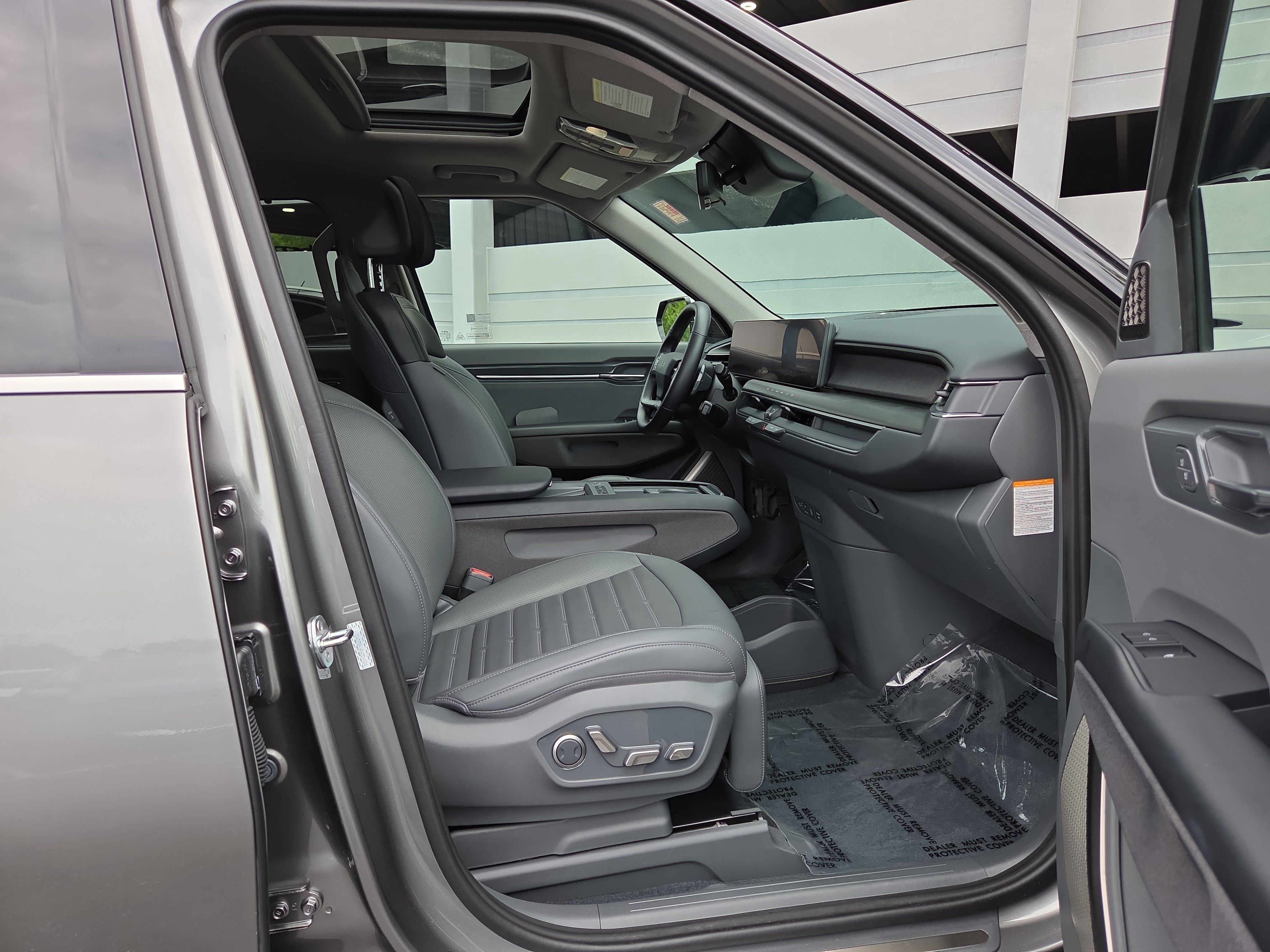 Certified 2024 Kia EV9 Land AWD/4WD image 26